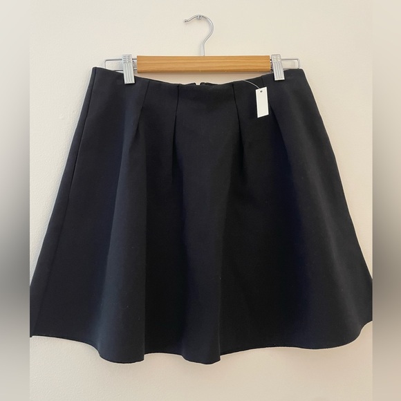 Madewell Pleaded Black Short Skirt Size 4 (NWT) - Picture 2 of 5